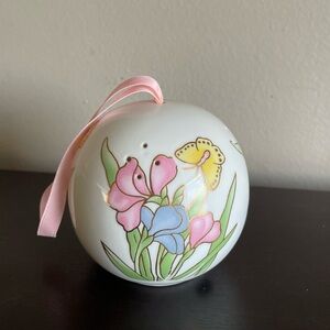Vintage Japanese Pomander Potpourri Porcelain ball butterflies floral 3"